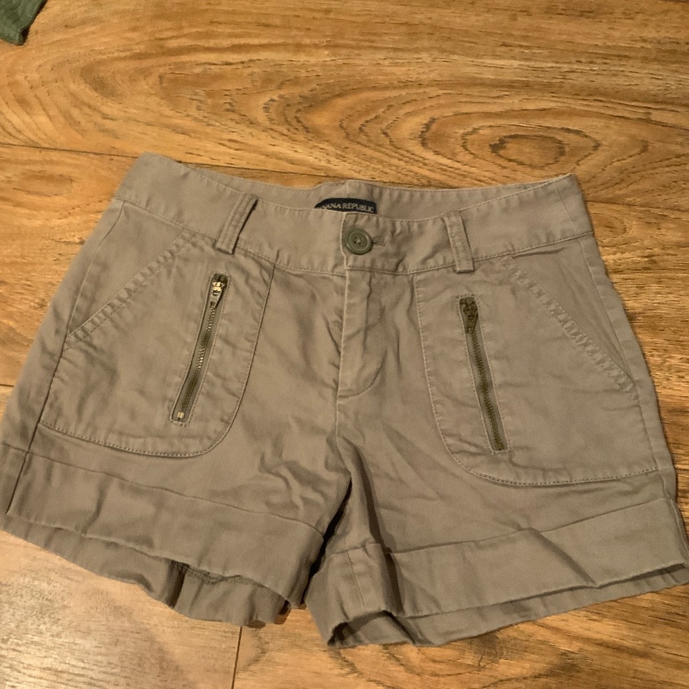 Banana Republic Women’s Shorts, Size 2